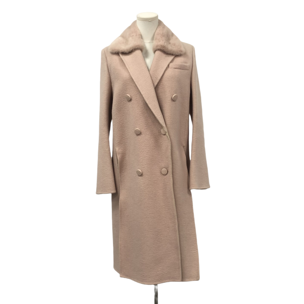 妃鱼/芬迪/驼毛/大衣/95新/z零二二五