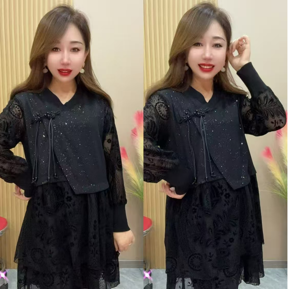 丹17款显瘦时尚蕾丝夏季气质拼接长袖洋气休闲网红针织连衣裙