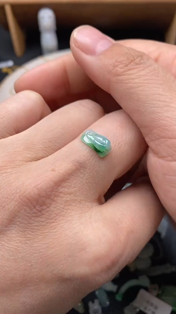 【闪购商品】翡翠颈饰未镶嵌翡翠净货27203