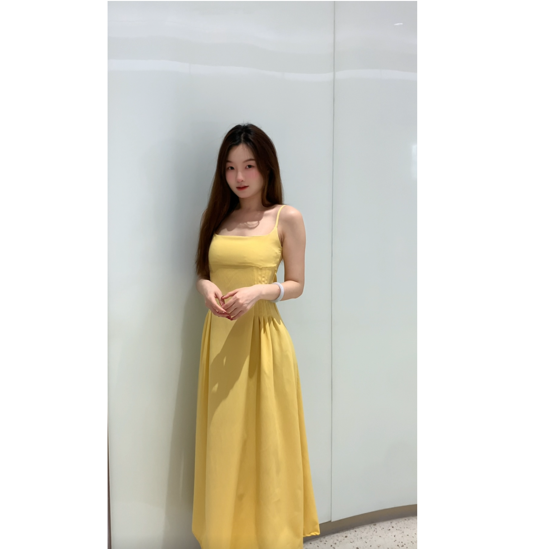 【壹点点甜】法式气质黄色吊带连衣裙海边度假风收腰气质长裙