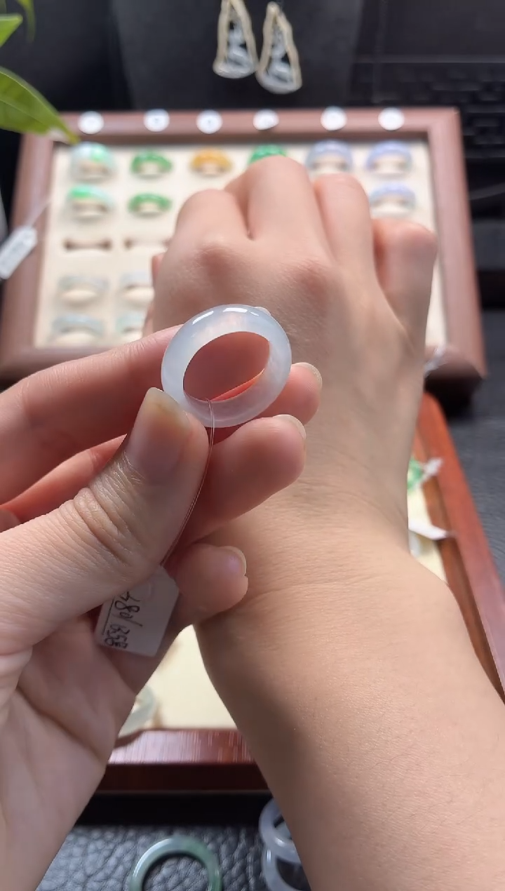 未镶嵌定制翡翠圈口13.5号  48小时鉴赏期