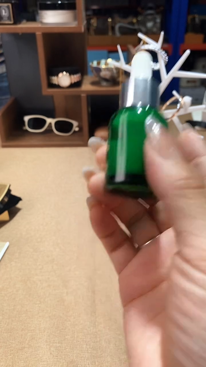 瓷片碗碟好物一件不留@@1