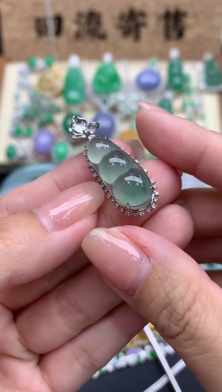 【闪购商品】翡翠颈饰18K金镶嵌528-中国好珍宝