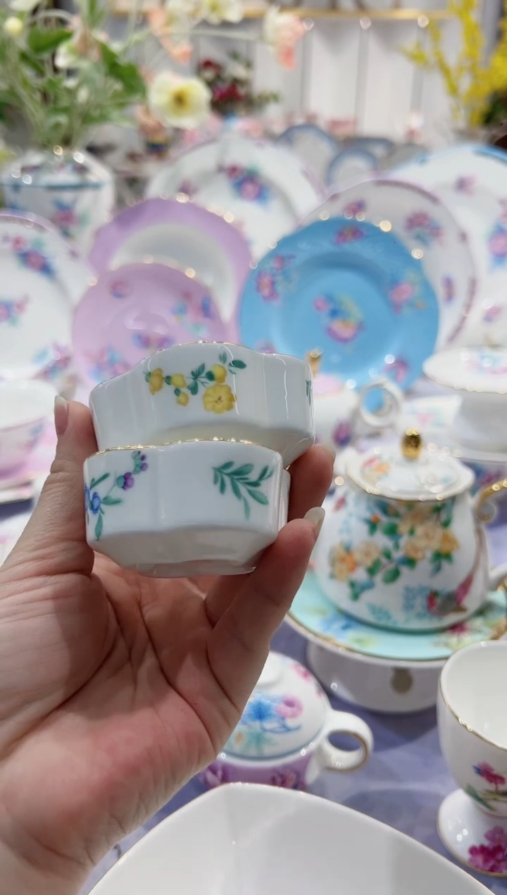 【闪购商品】骨瓷2个小蝶