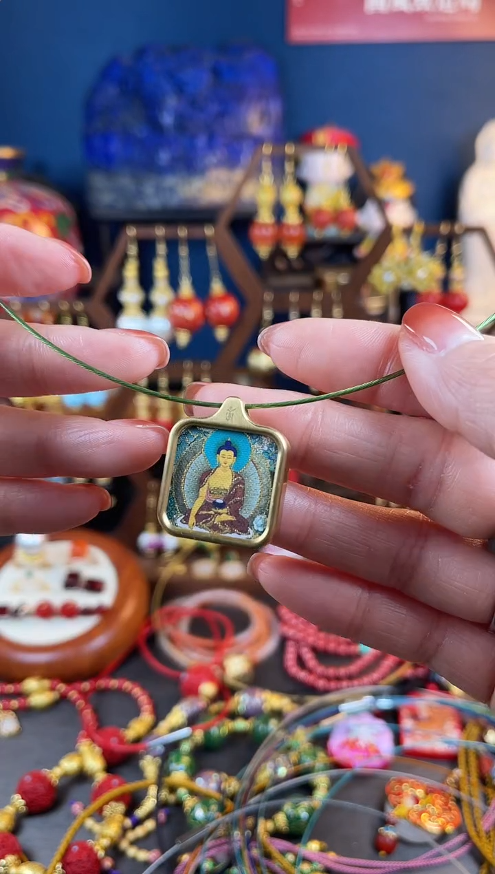 【闪购商品】吊坠方形钢圈唐卡吊坠