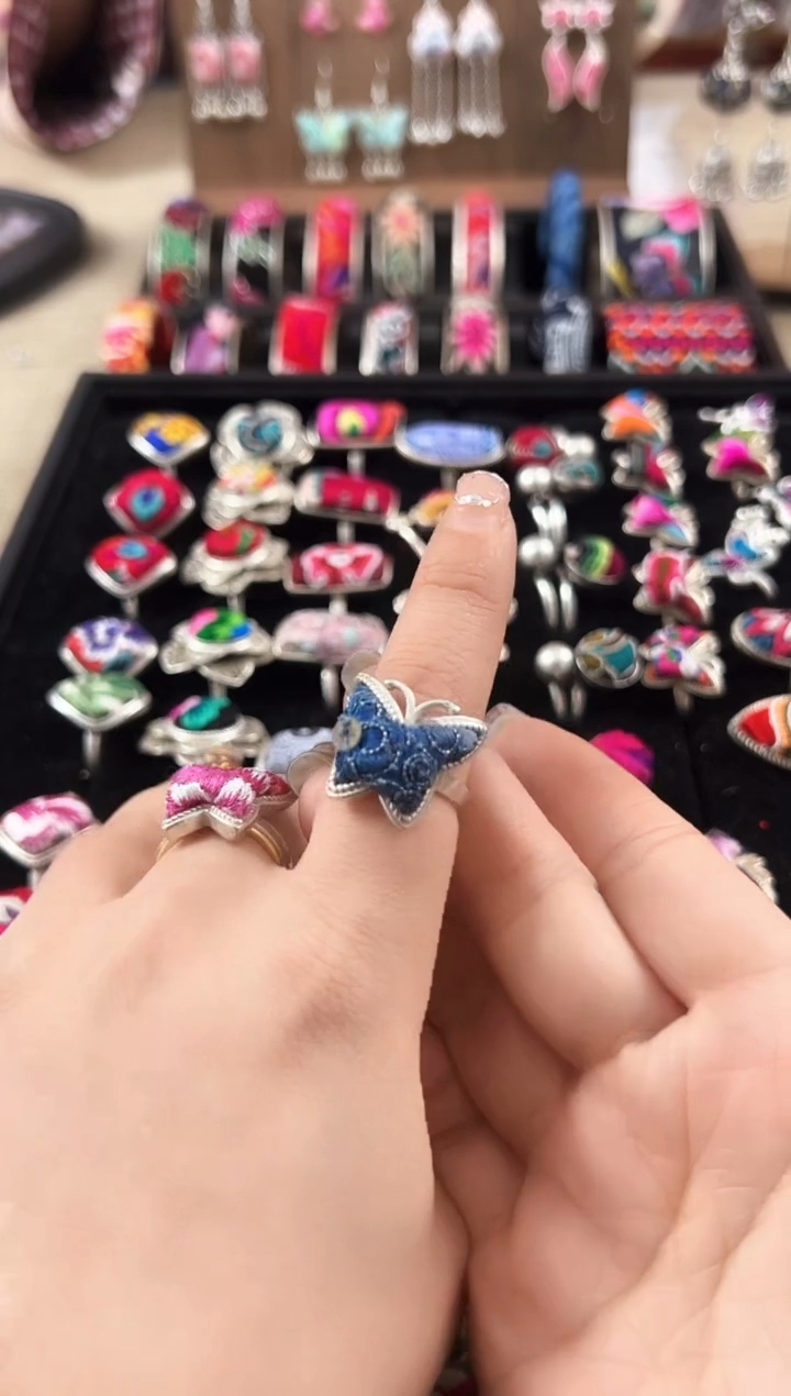 【闪购商品】织绣民族风老绣饰品144