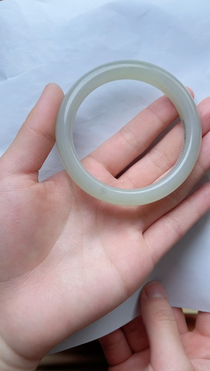 【闪购商品】和田玉手镯未镶嵌59/60圈口kk