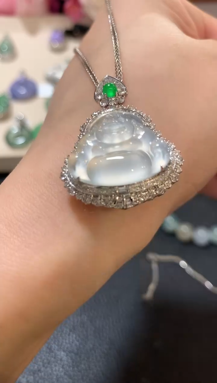 吊坠(不含链)18K金镶嵌翡翠n192  