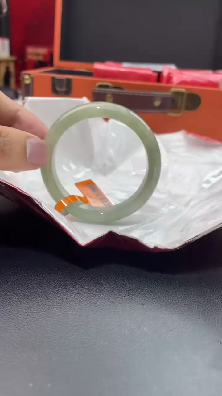 【闪购商品】翡翠手镯未镶嵌13翡翠手镯