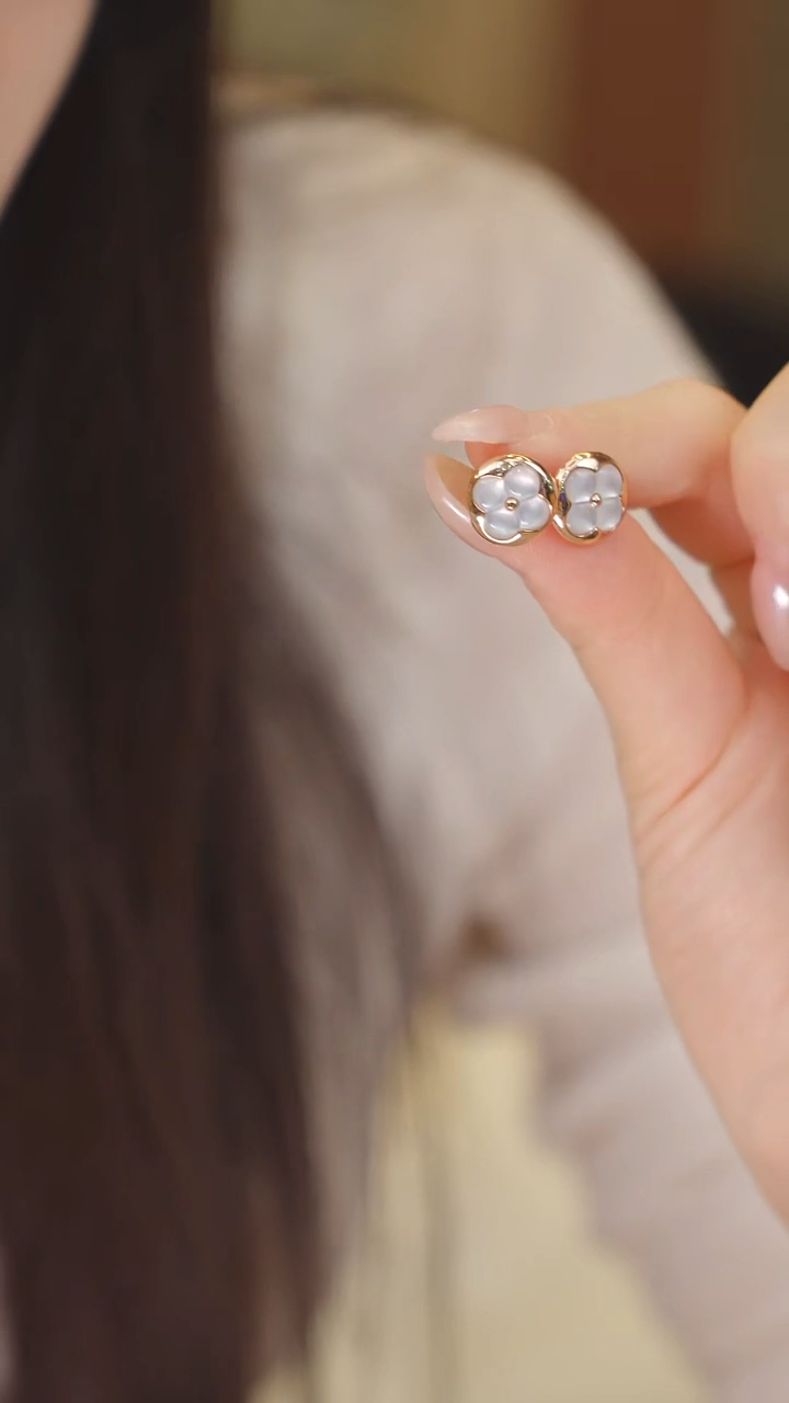 18K金镶嵌贝壳（贝母）耳钉耳钉