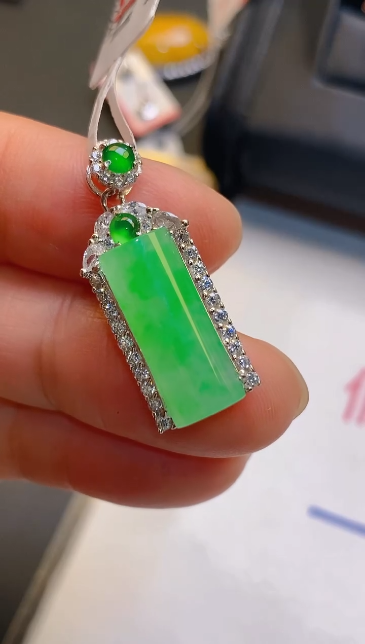 【闪购商品】翡翠耳饰银S925镶嵌天然A货翡翠1