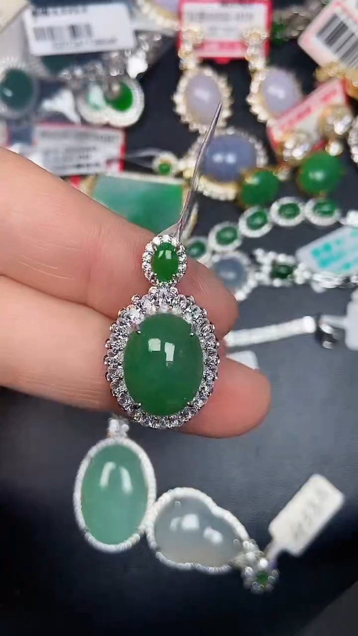 银S925镶嵌戒指翡翠1300