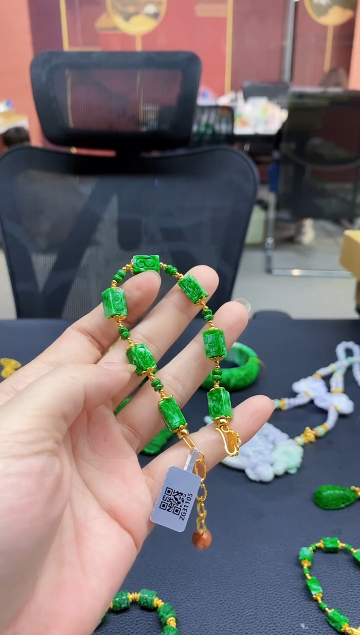 颈饰未镶嵌翡翠南***秋手串