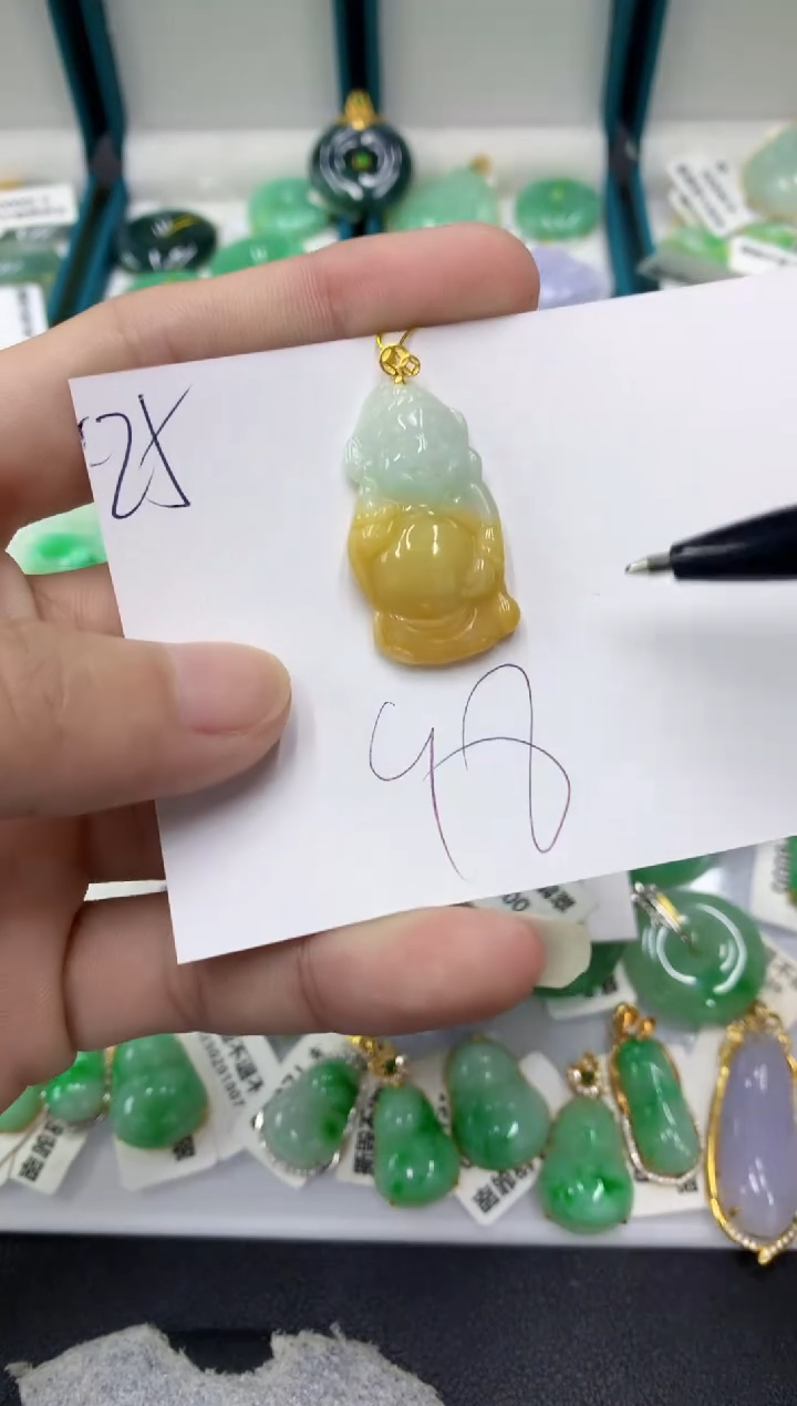 【闪购商品】翡翠颈饰18K金镶嵌翡翠