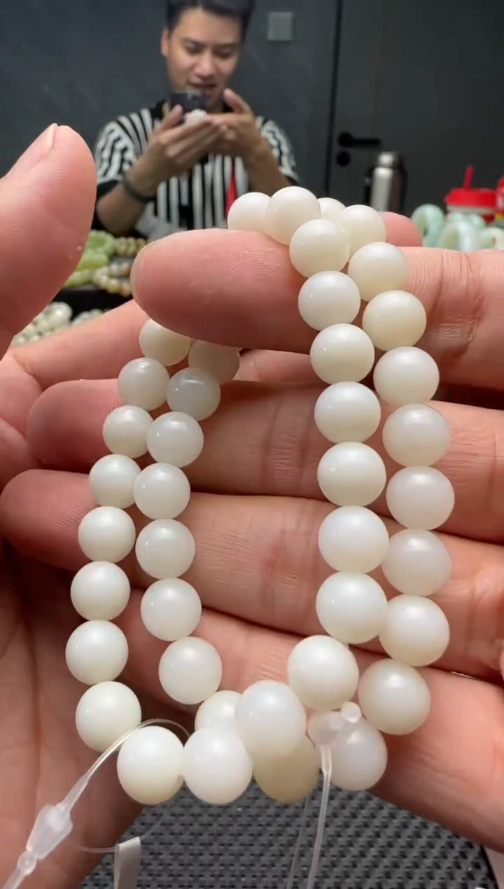 未镶嵌手串和田玉米达手串卡8 多样性发其一