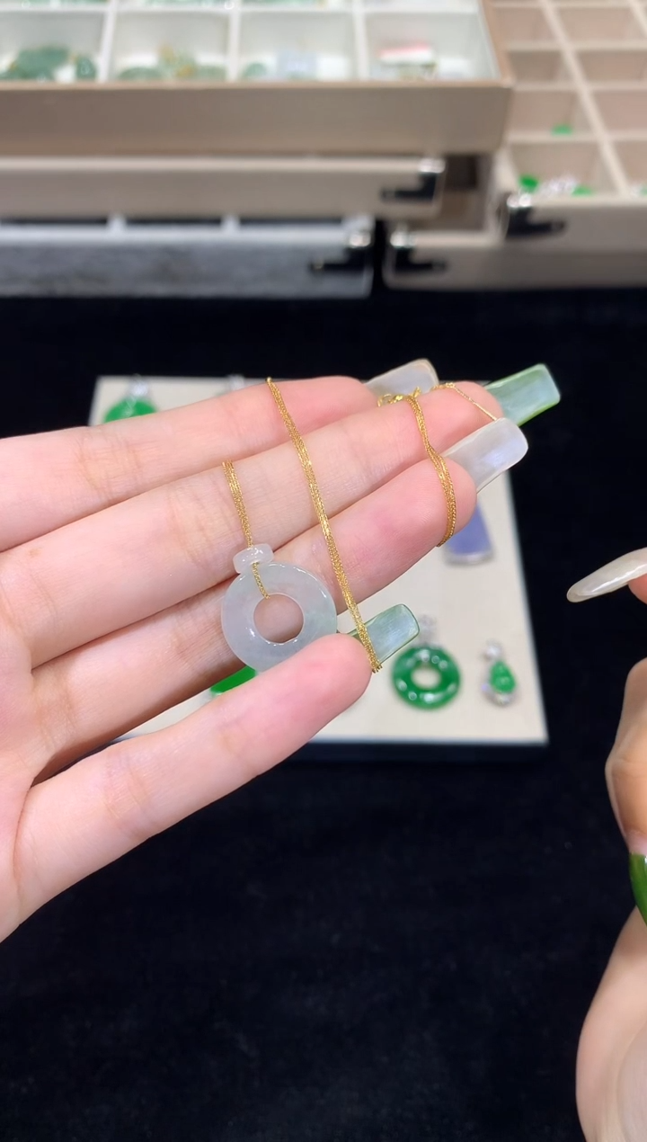 翡翠18K金镶嵌颈饰  LYX  008