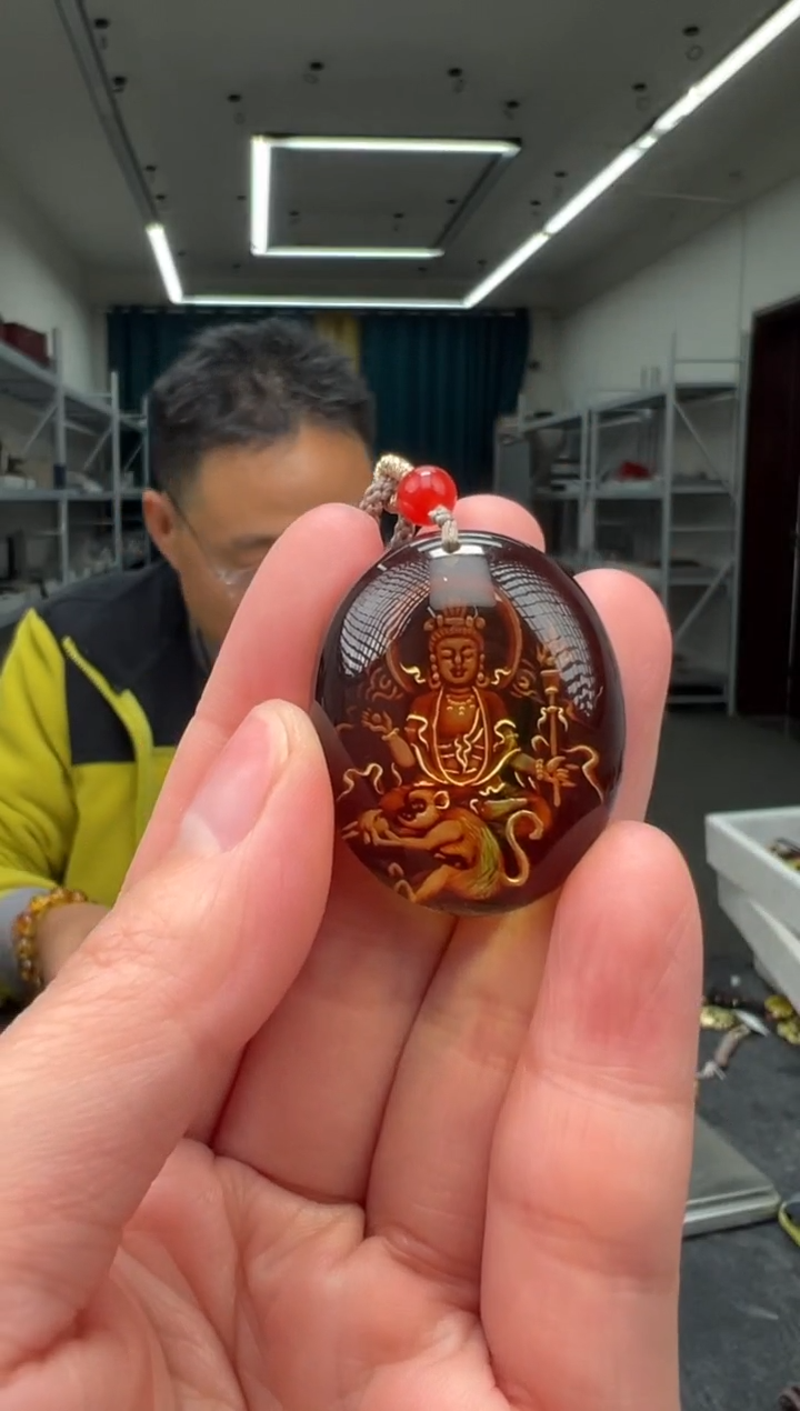 琥珀颈饰未镶嵌吊坠