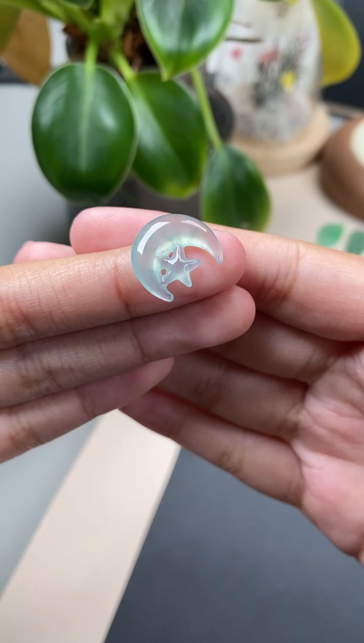 【闪购商品】翡翠颈饰未镶嵌翡翠冰晴月亮