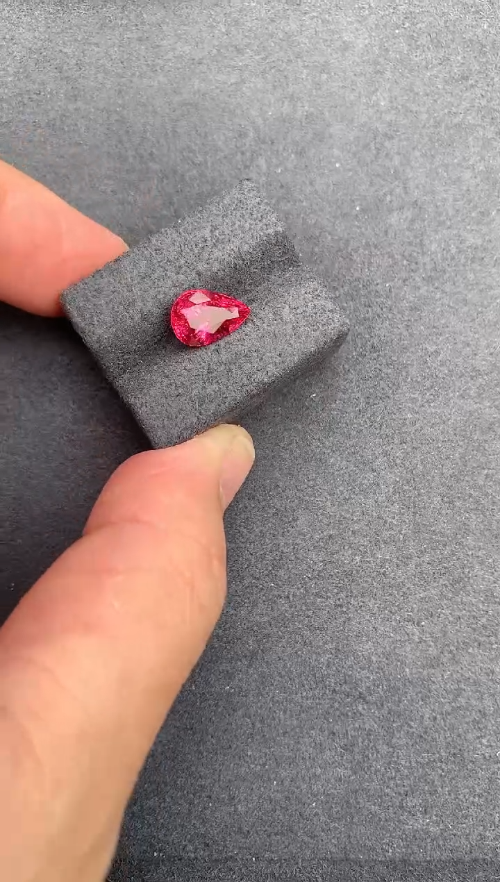 【闪购商品】尖晶石裸石未镶嵌2.5ct粉尖晶