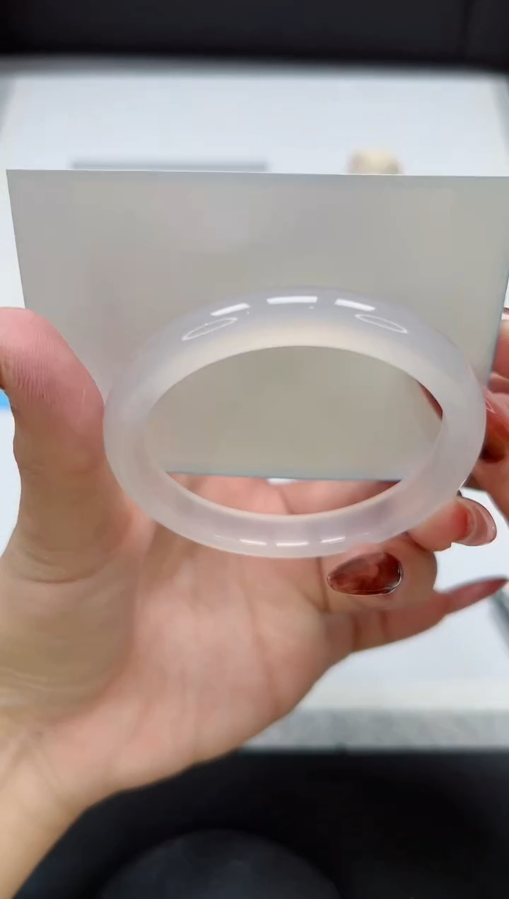 【闪购商品】石英质玉手镯未镶嵌365/55.4荔枝