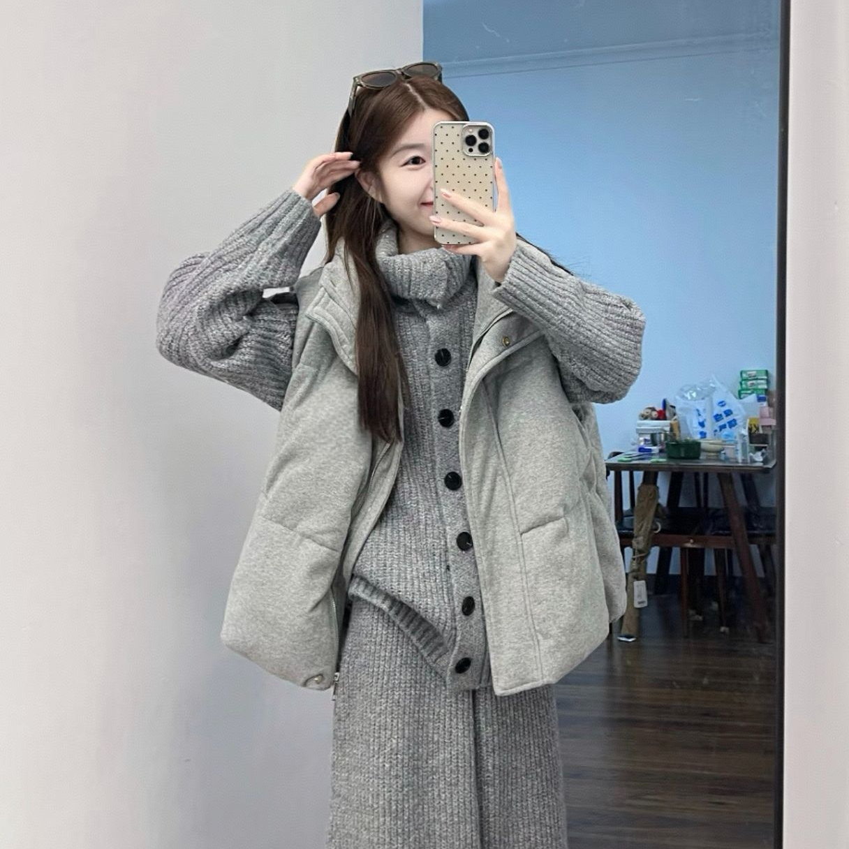 灰色棉服马甲背心女秋冬外穿2025新款立领针织马夹保暖坎肩外套