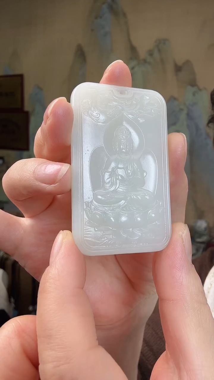 颈饰未镶嵌和田玉.