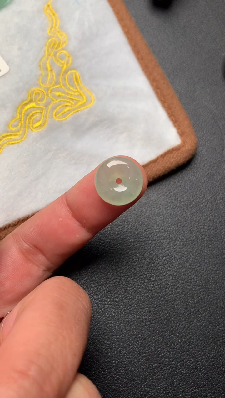 颈饰未镶嵌翡翠1