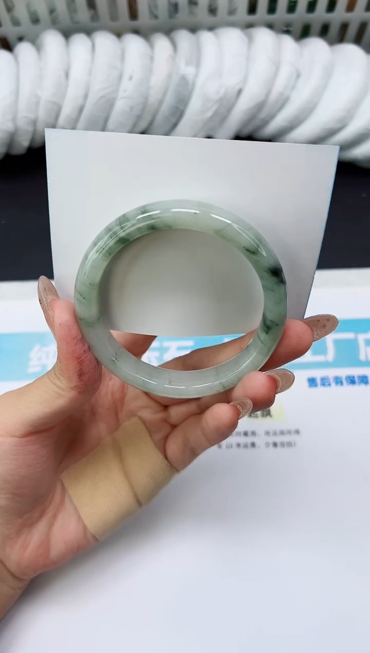 未镶嵌手镯石英质玉A147-58.8