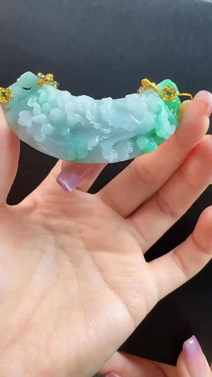 颈饰未镶嵌翡翠凤穿牡丹