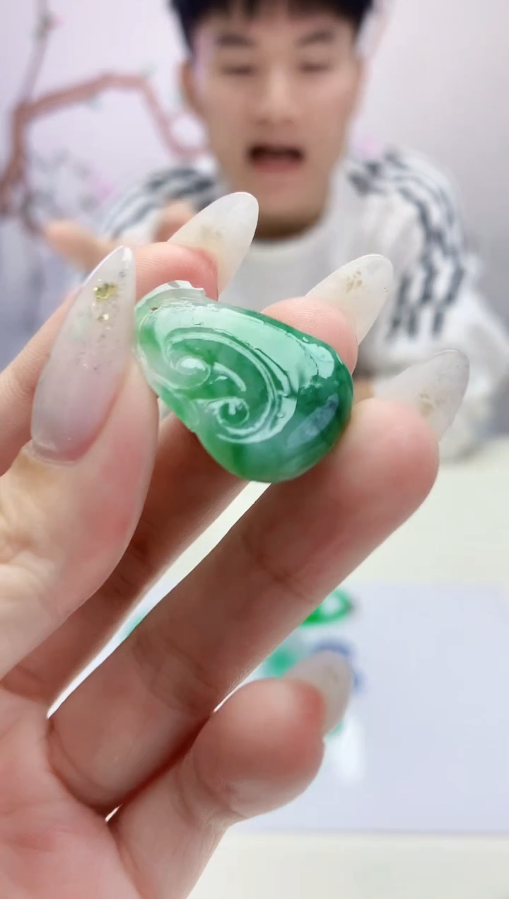 定制翡翠未镶嵌021ee-毛货如意3