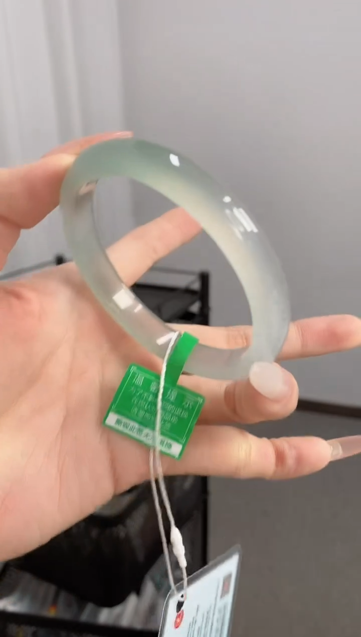 【闪购商品】玛瑙/玉髓手镯未镶嵌58-59圈