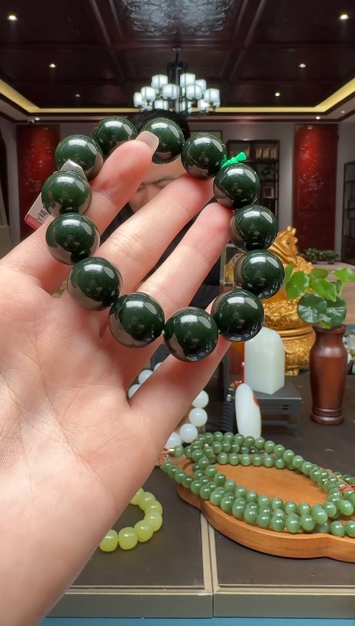 未镶嵌和田玉挂件by16