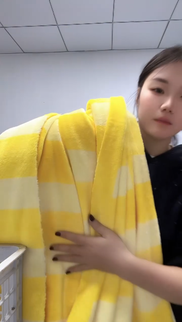 法兰绒2.5X1.5左右以主播介绍为准