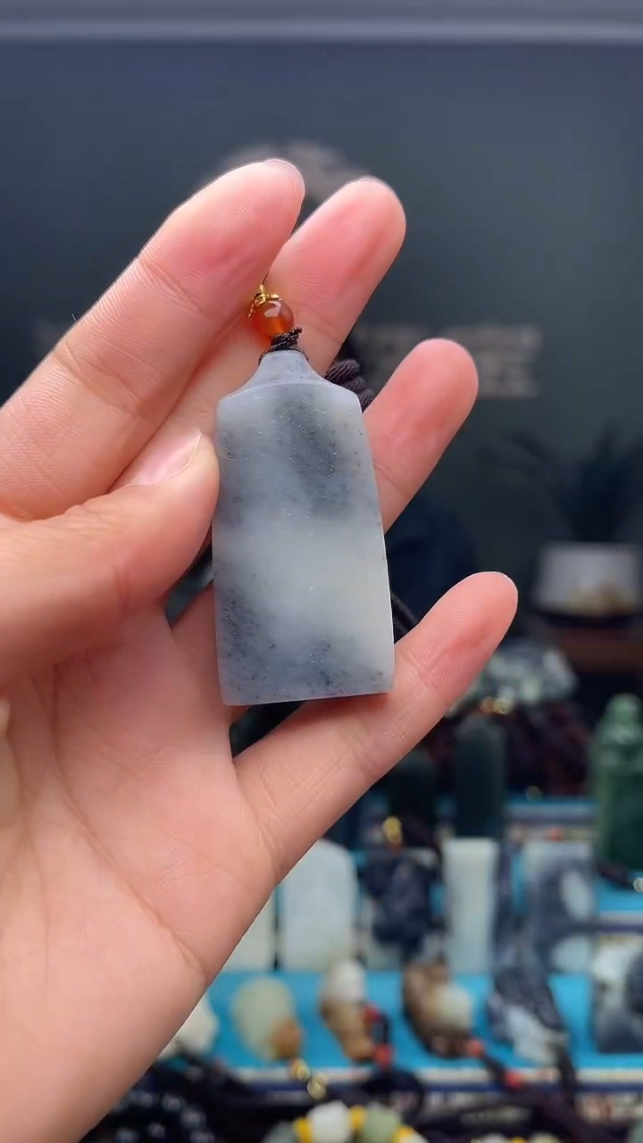 未镶嵌和田玉挂件1