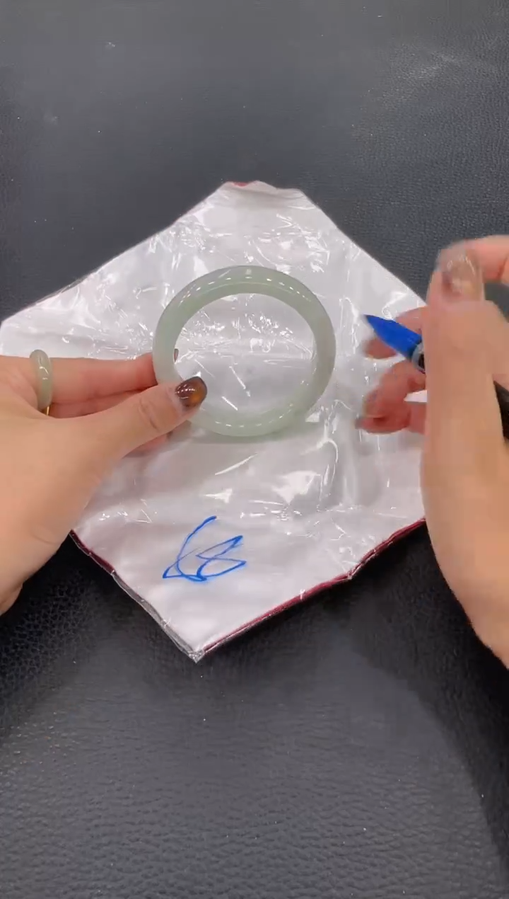 【闪购商品】翡翠手镯未镶嵌手镯