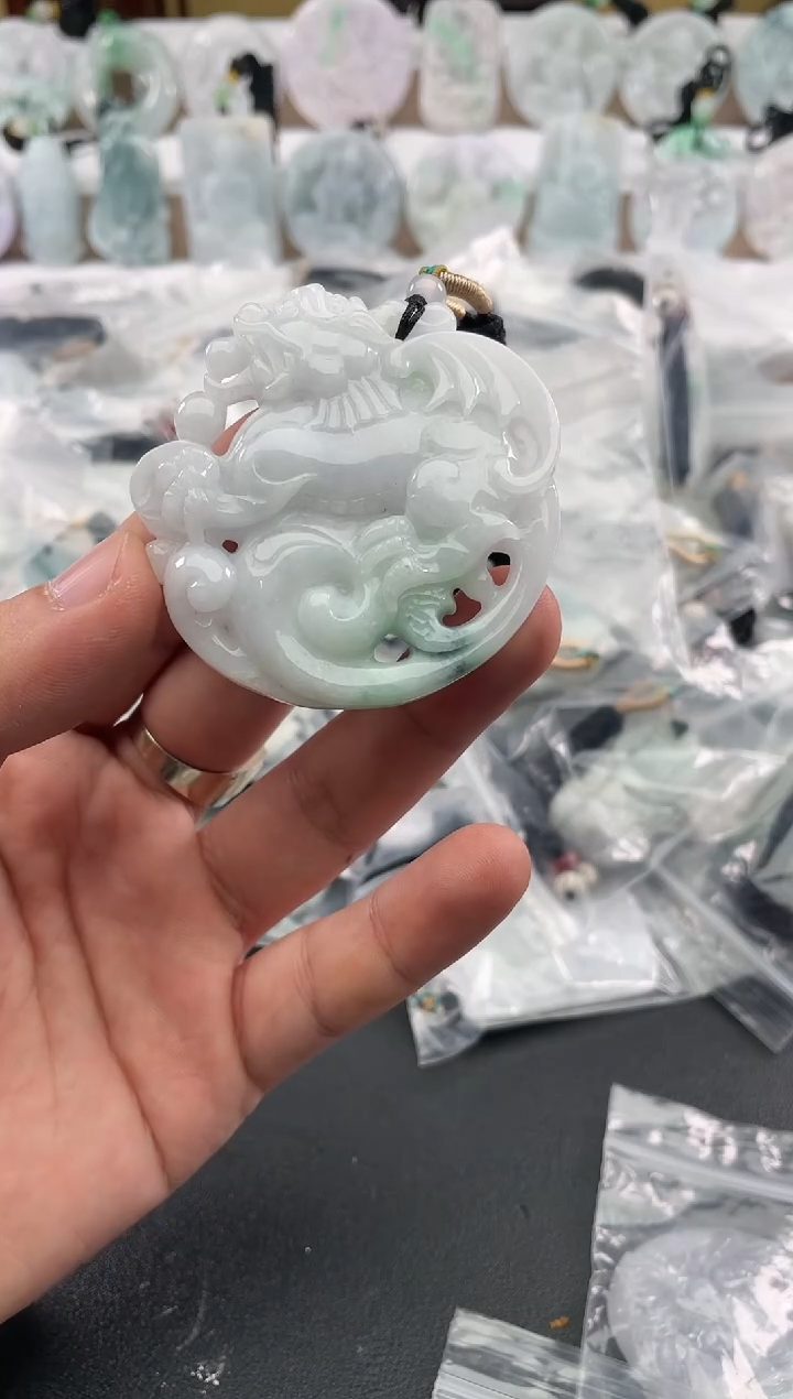 颈饰未镶嵌翡翠25/12/9/.55