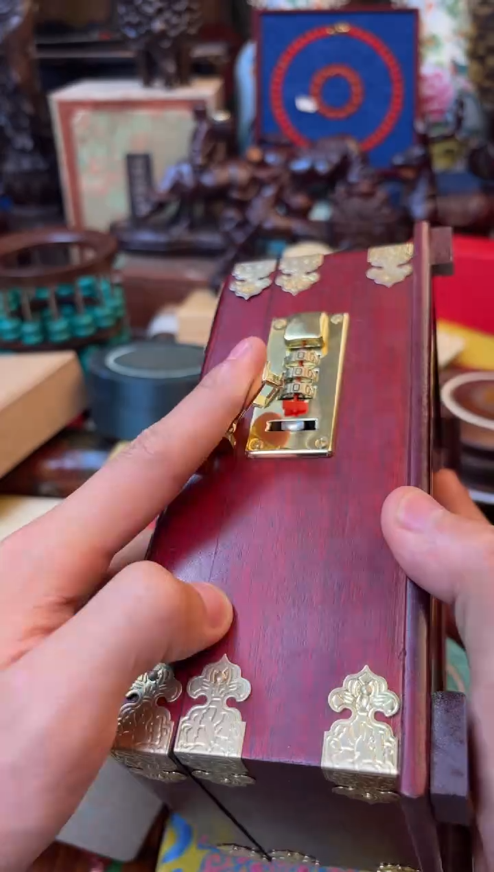 檀香紫檀（小叶紫檀）--------瓷--------首饰盒003