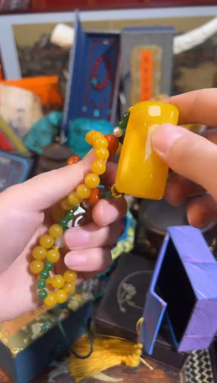 【闪购商品】蜜蜡手链未镶嵌32凯凯凯凯凯凯凯凯