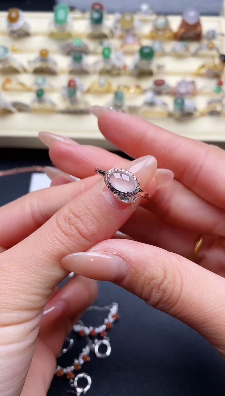 【闪购商品】翡翠戒指银S925镶嵌666666+2