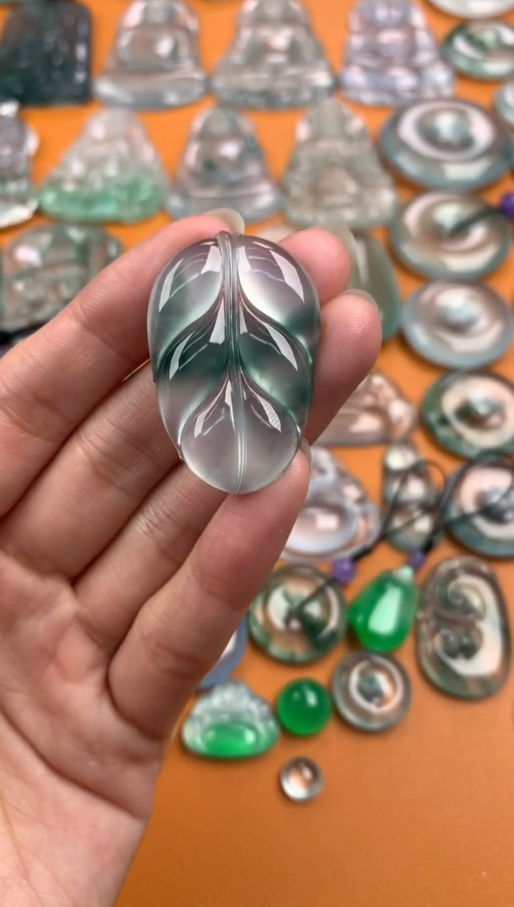 【闪购商品】翡翠颈饰未镶嵌37-24-4.9