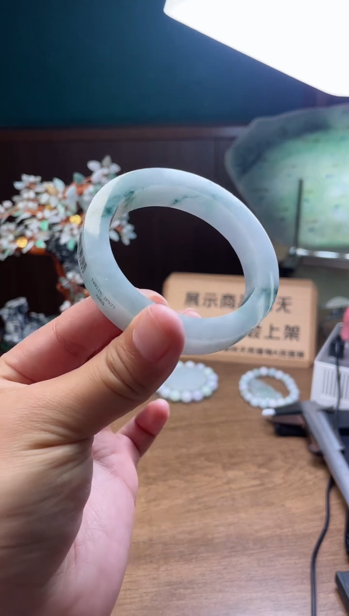 【闪购商品】定制翡翠手镯未镶嵌定制