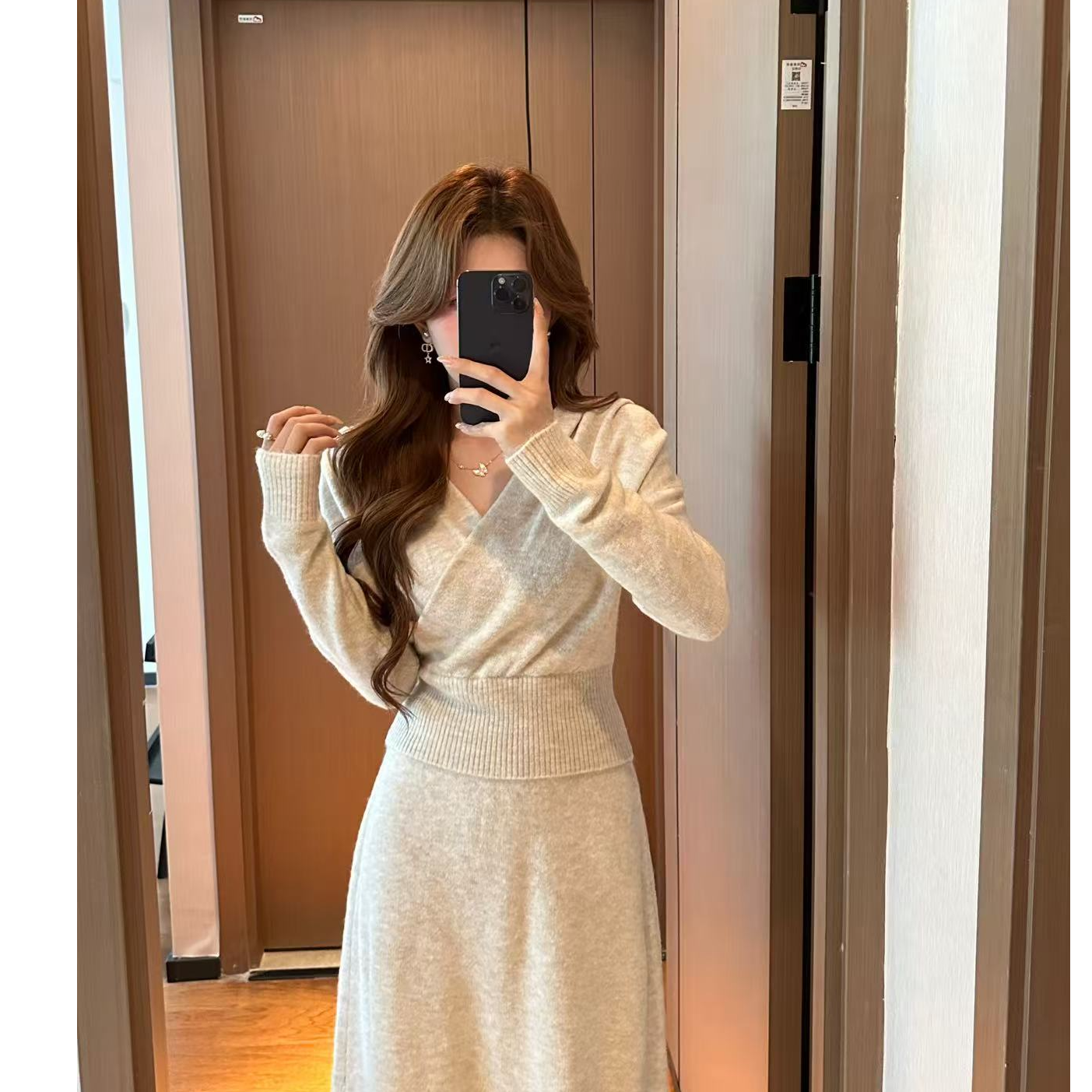 【裙子/裤子】韩版交叉V领毛衣套装女秋冬松弛感针织上衣收腰两件套