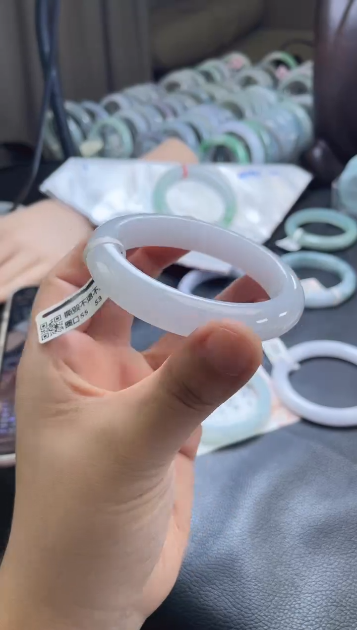 未镶嵌手镯翡翠6号