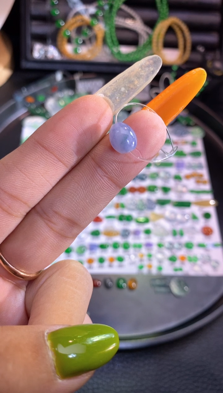 翡翠挂件未镶嵌珠子