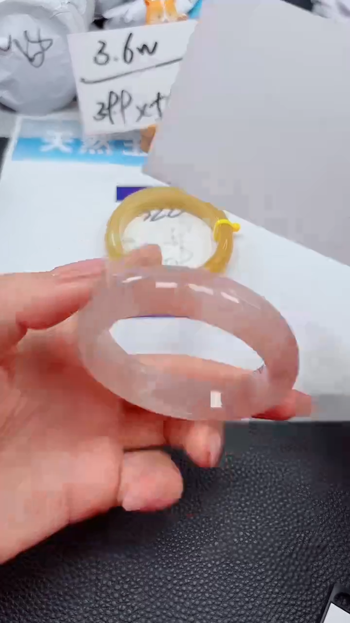 【闪购商品】石英质玉手镯未镶嵌523