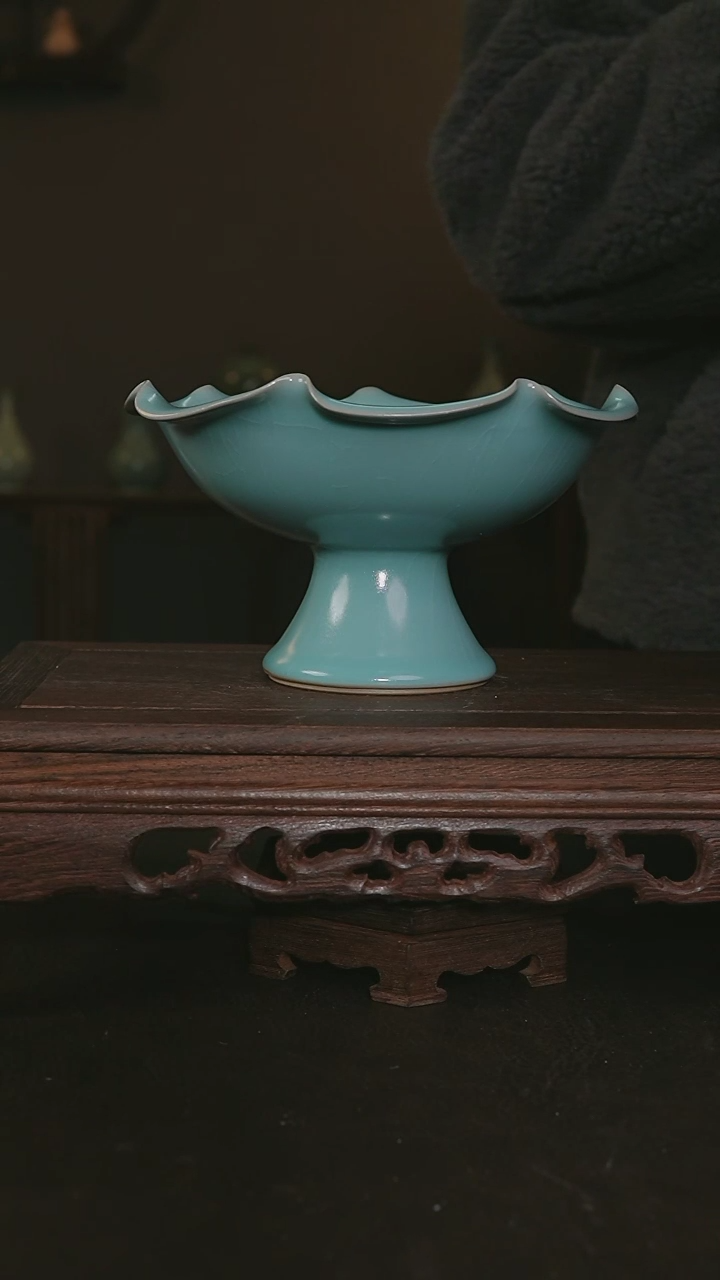 【闪购商品】其他仿古手工高足花口果盘