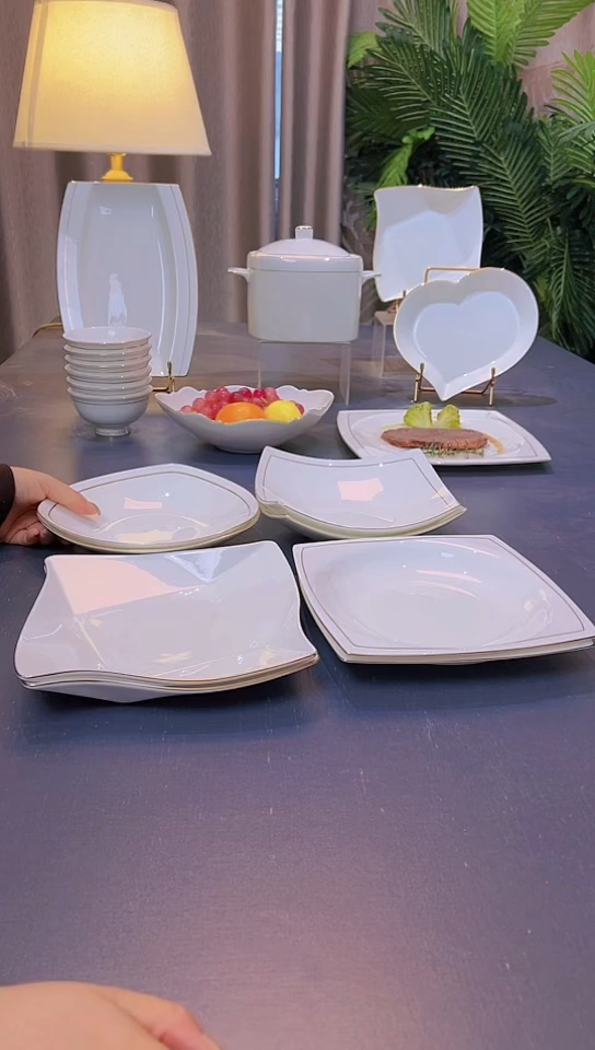 45%以上骨粉骨瓷8英寸天元贵龙三角折纸盘各2个