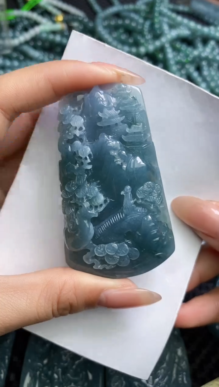 【闪购商品】翡翠颈饰未镶嵌         