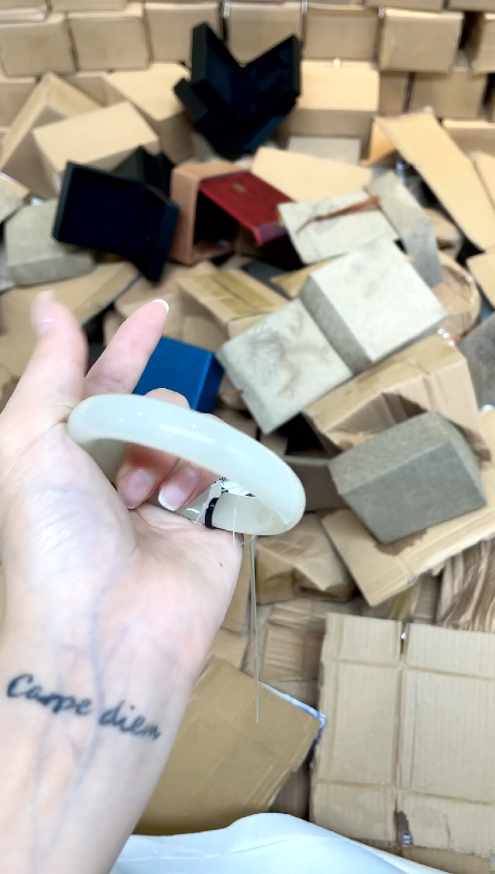 和田玉手镯未镶嵌344-57