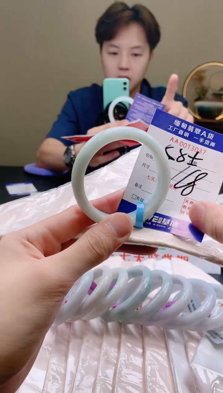 翡翠手镯未镶嵌55